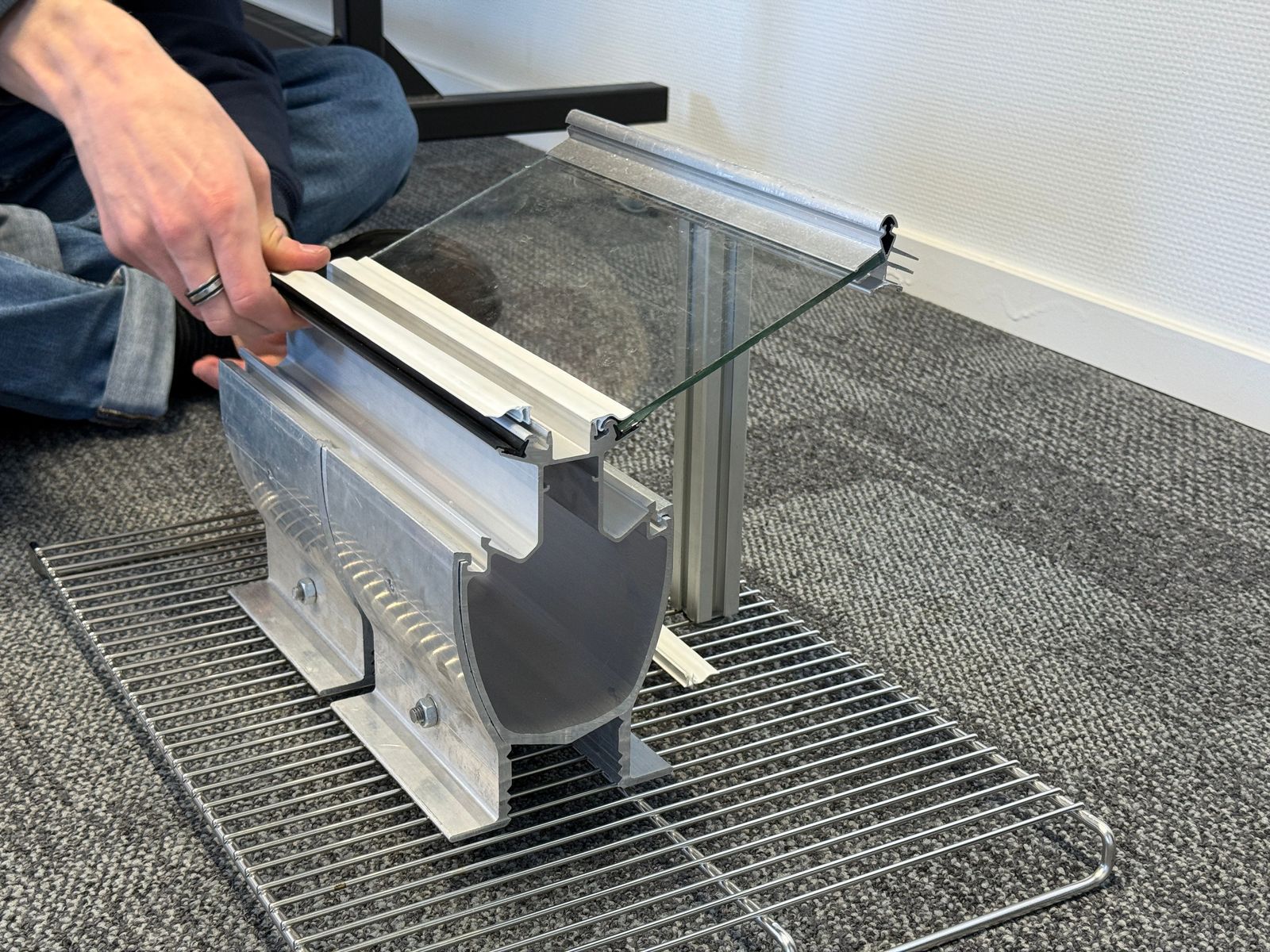 Test setup with PVC strips holding glass